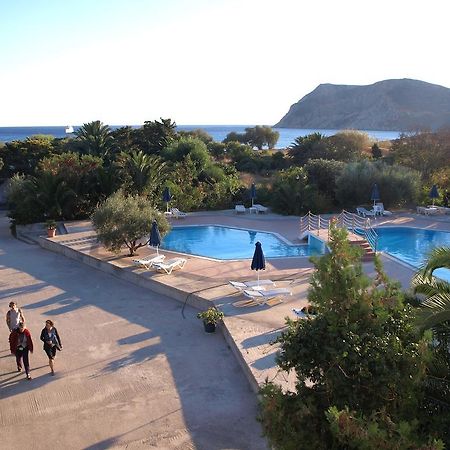 Megálon Choríon Eristos Beach Hotel מראה חיצוני תמונה